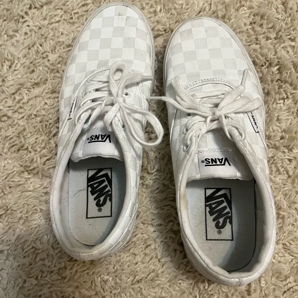 vans white checkered sneakers size 7.5